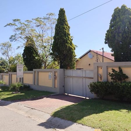 Tokelo Guesthouse Emalahleni Exterior photo