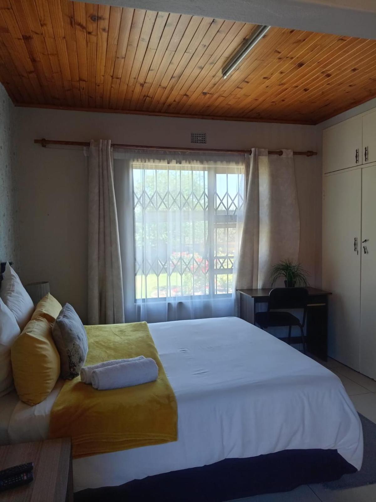 Tokelo Guesthouse Emalahleni Exterior photo