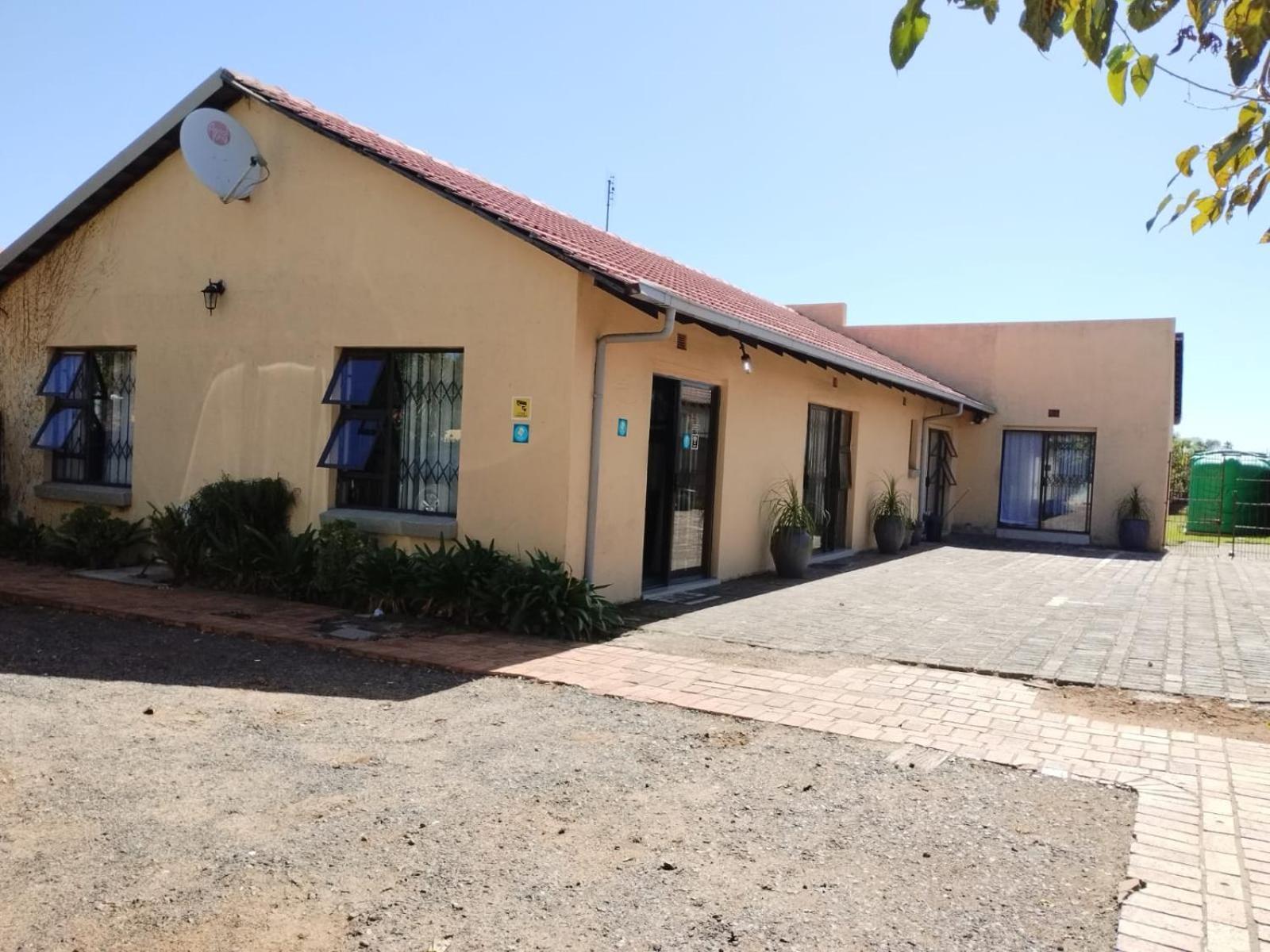 Tokelo Guesthouse Emalahleni Exterior photo